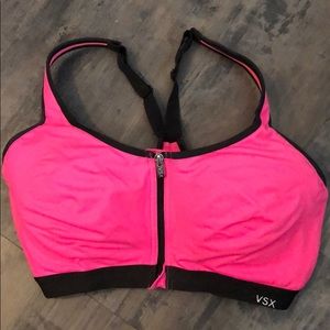 Victoria’s Secret sports bra size 34DD